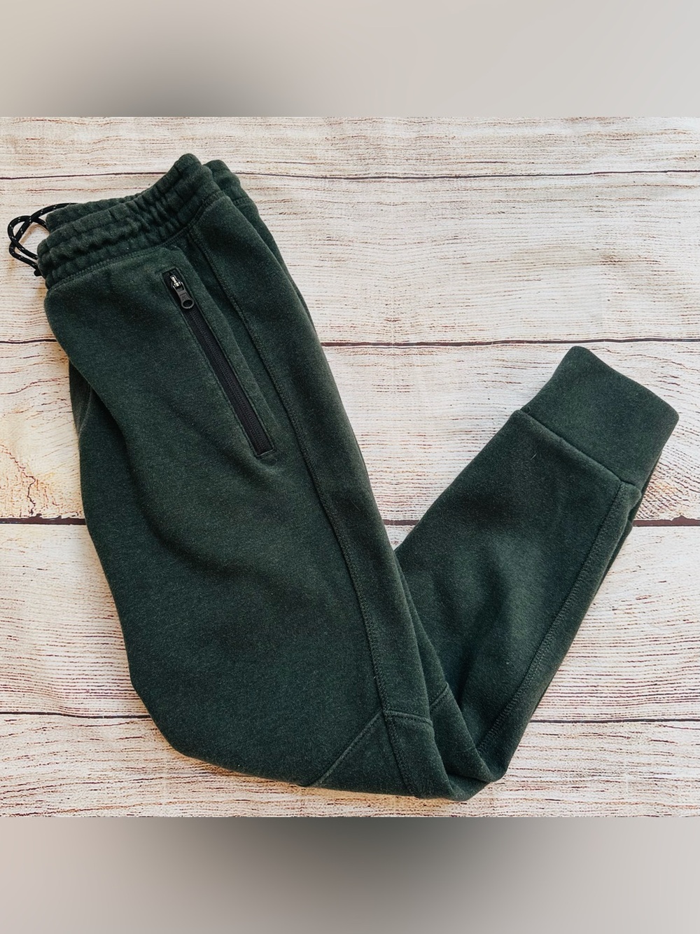 American Eagle Dark Green Knit Joggers Sweatpants Men’s Sz XS